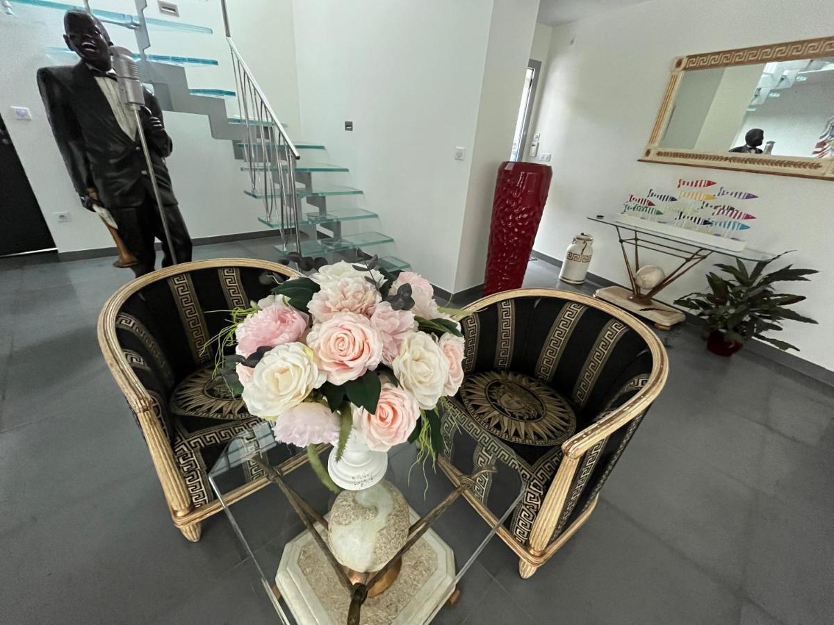 Domaine Georges V Bed and Breakfast Saint-Junien Buitenkant foto