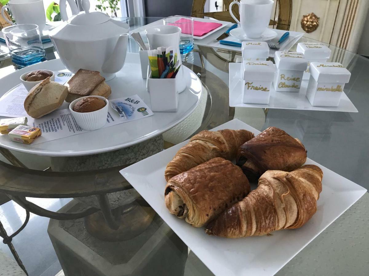 Domaine Georges V Bed and Breakfast Saint-Junien Buitenkant foto